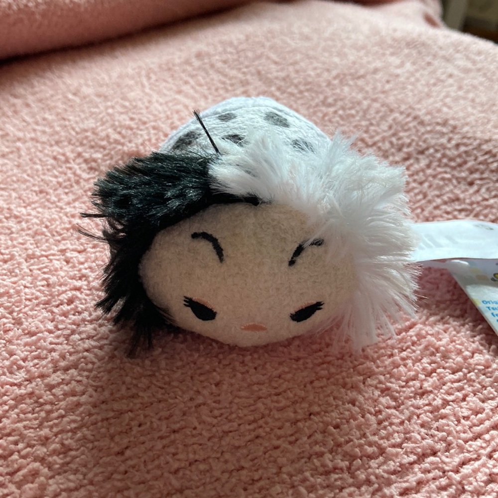 NWT Cruella Deville Tsum Tsum